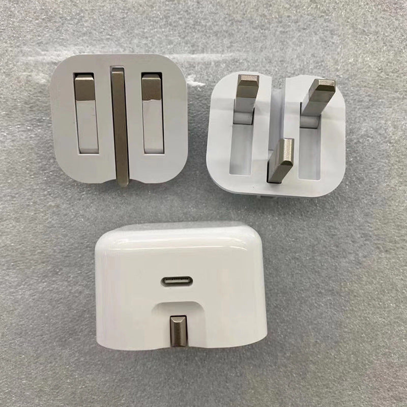 Chargeur Charge Rapide Pieds Pliants Commerce Extérieur Prise de Charge Rapide Protocole Entièrement Compatible Chargeur Rapide