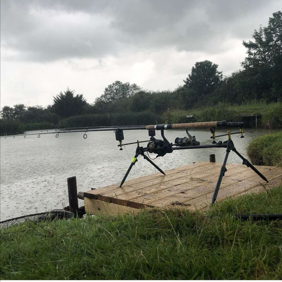 Battery Library Fishing Floor Outlet Fishing Rod Bracket Aluminum Alloy Suit