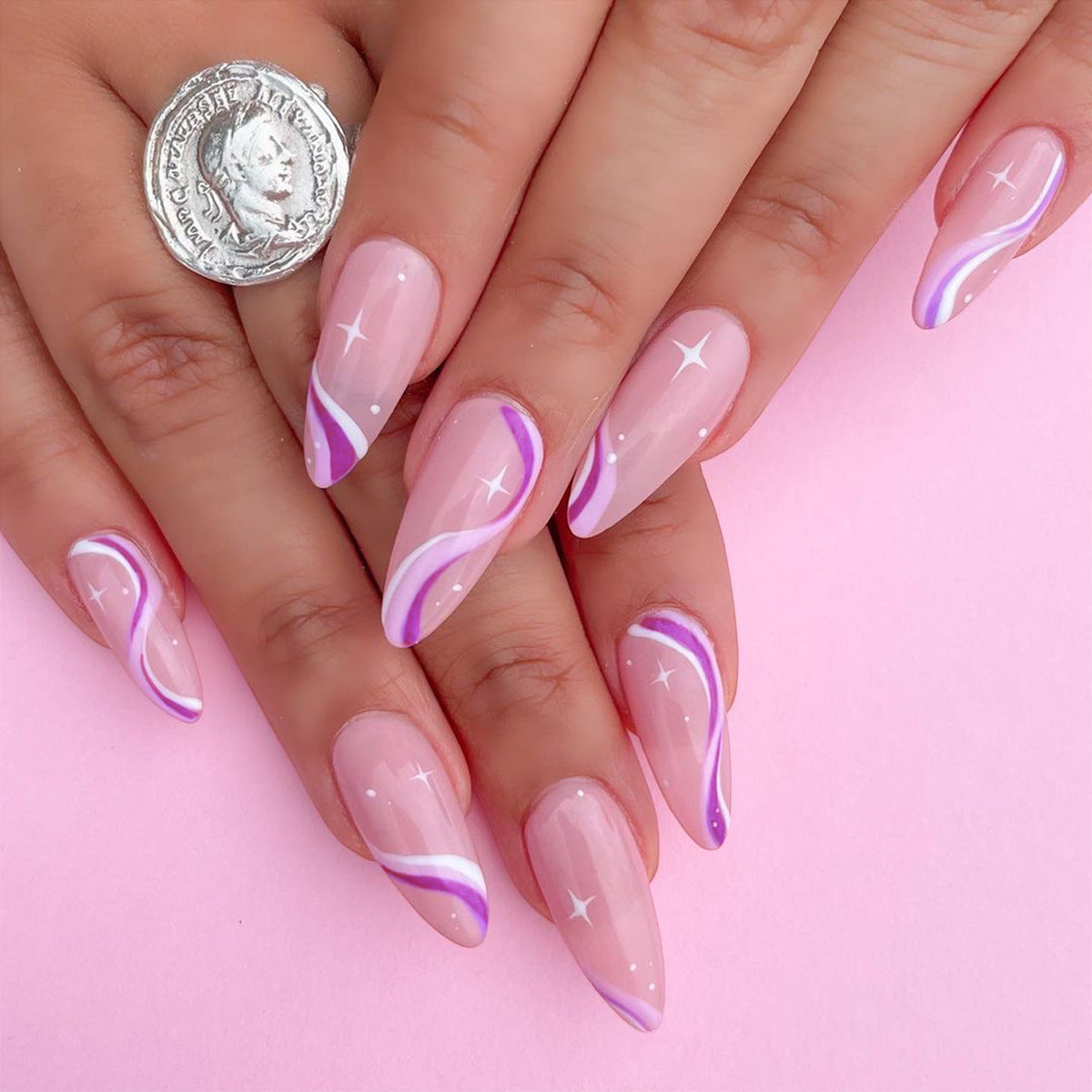 Produits pour les ongles à porter, série minimaliste ondulée et pointue