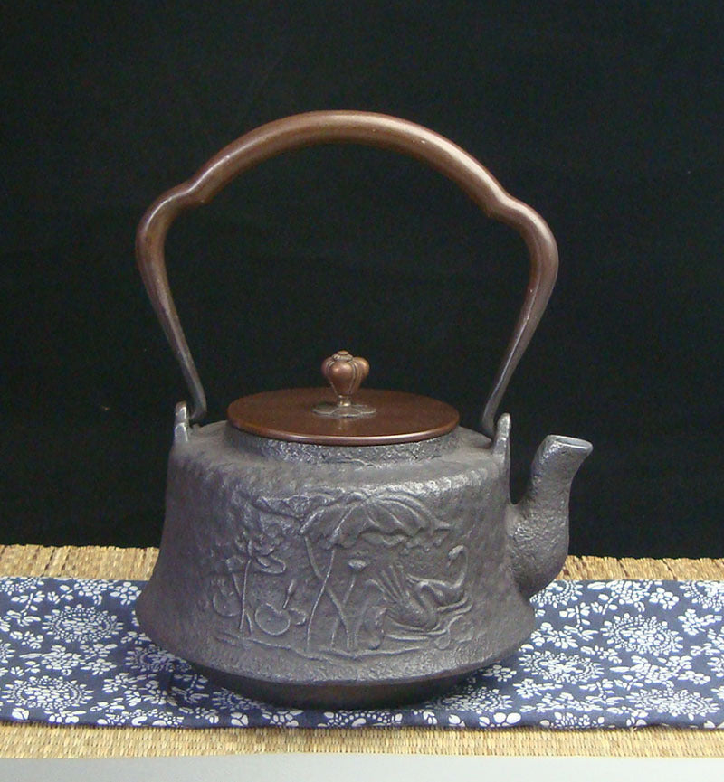 Théière japonaise en fonte non émaillée