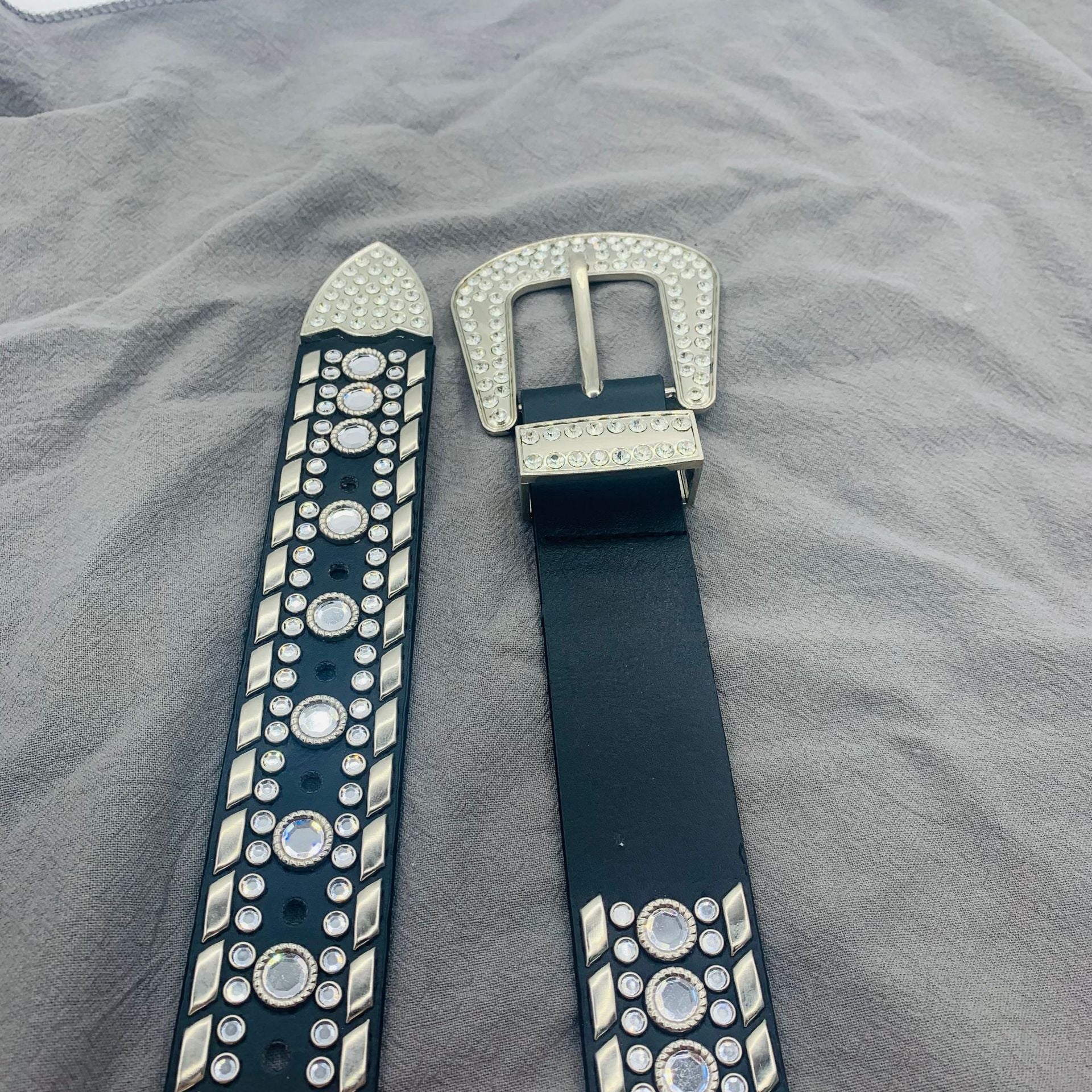 Women's Fashion Punk Rivet Rhinestone Belt