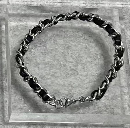 Black Love Hip Hop Titanium Steel Sweater Necklace For Women