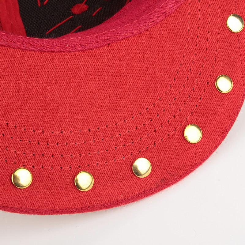 Casquette de baseball à ailes cloutées