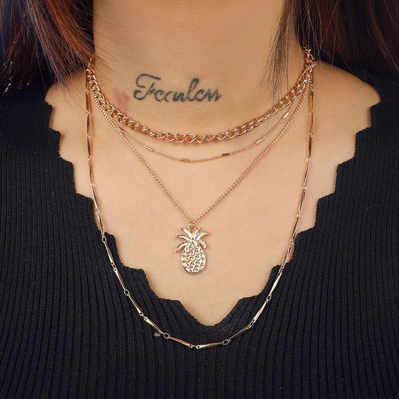 Collier minimaliste pendentif ananas pour femme