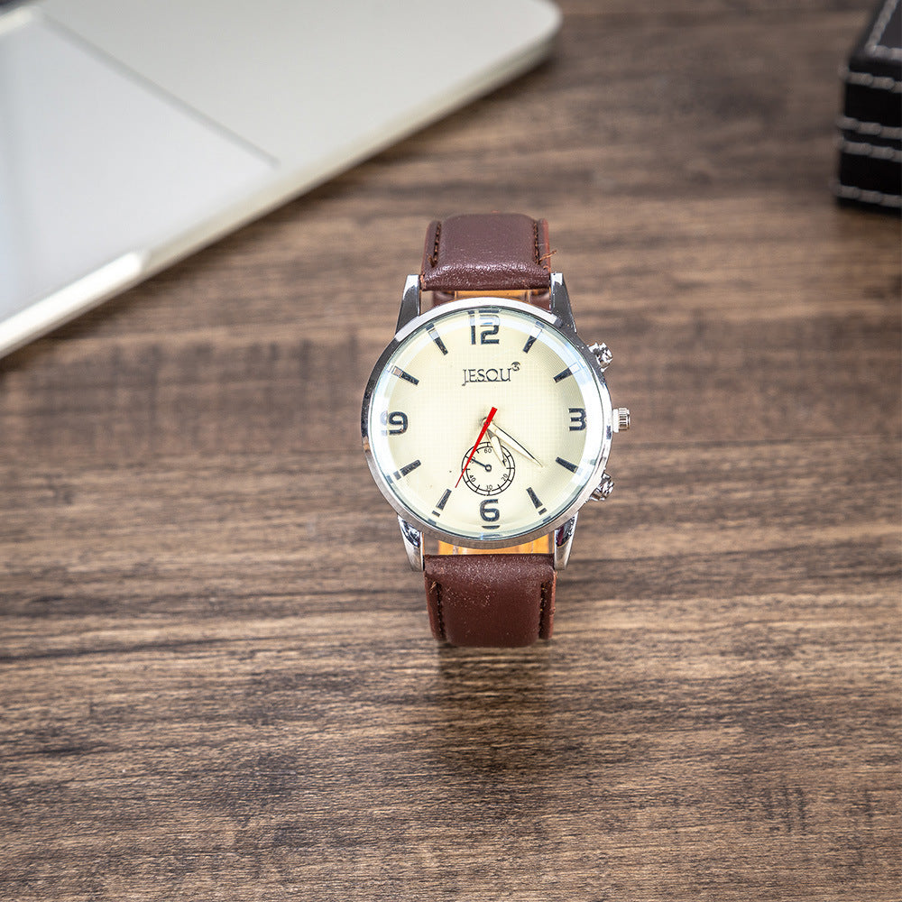 Ensemble montre, portefeuille et ceinture