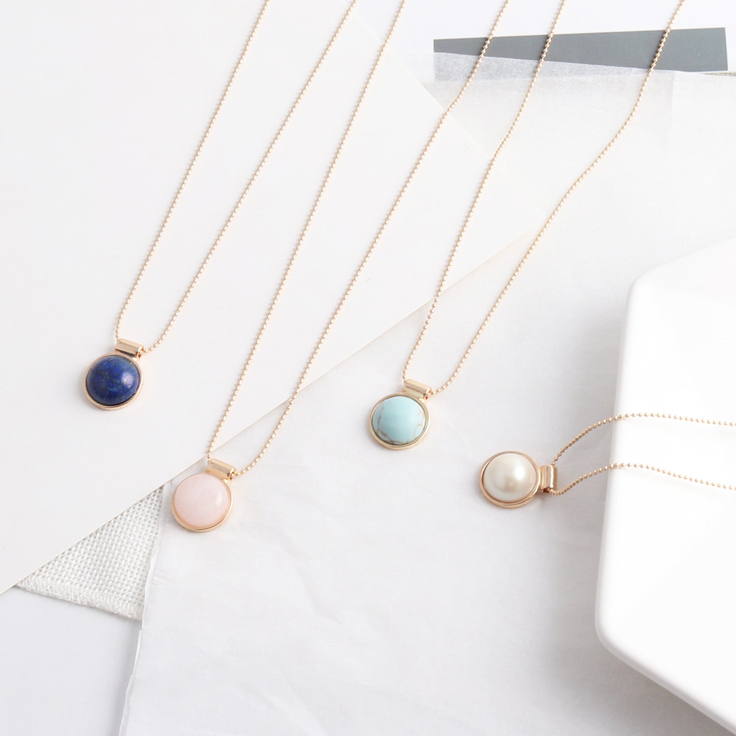 Short wild necklace