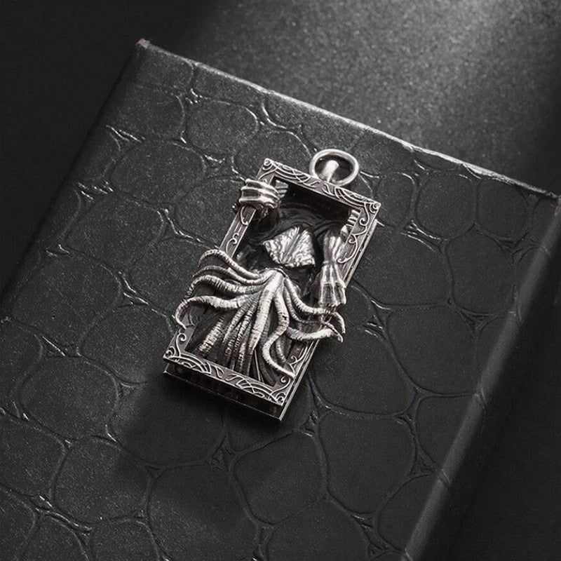 Men Fashion Brands All-match Clavicle Chain Light Cuban Pendant Necklace