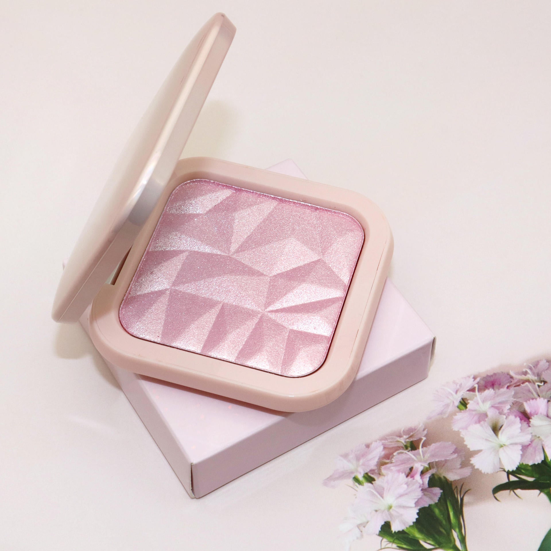 Shimmer Style Bronzing Powder Brightening