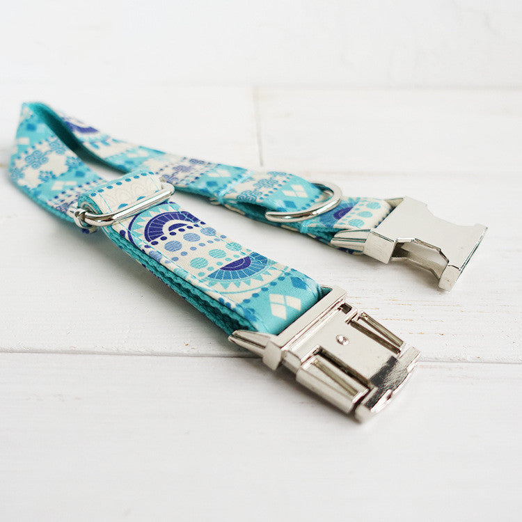 Collier pour chien fait main « Fleur Bleue »