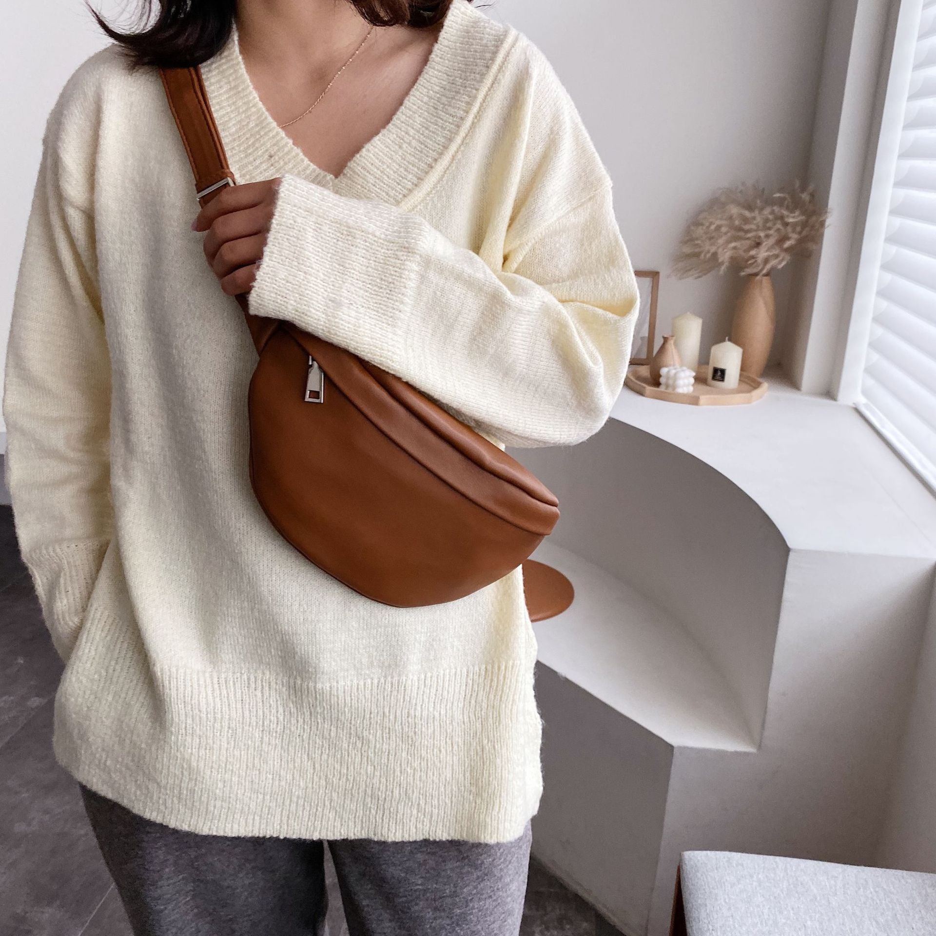 Simple Literary Retro Ins Unisex Shoulder Messenger Chest Bag