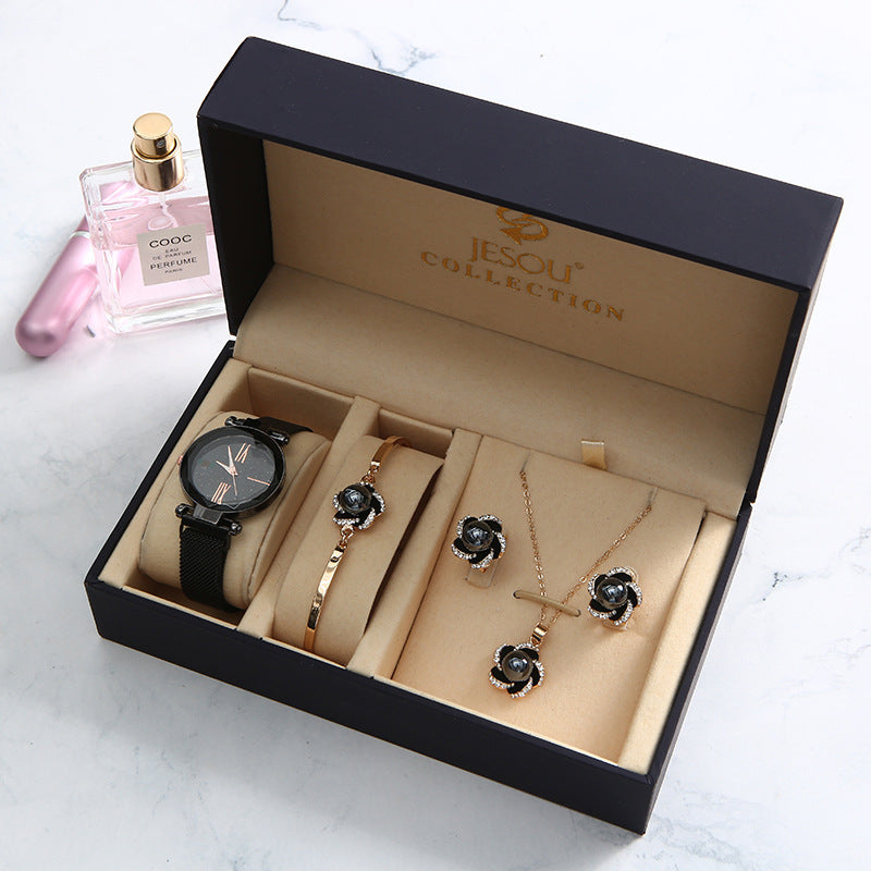 Ensemble de cinq montres coréennes, style simple et tendance