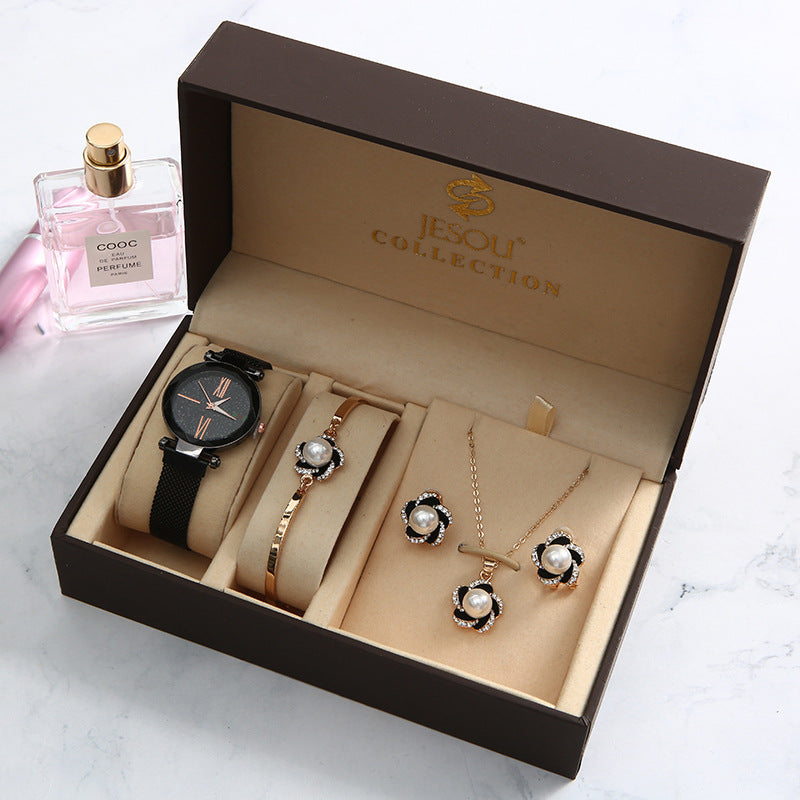 Ensemble de cinq montres coréennes, style simple et tendance