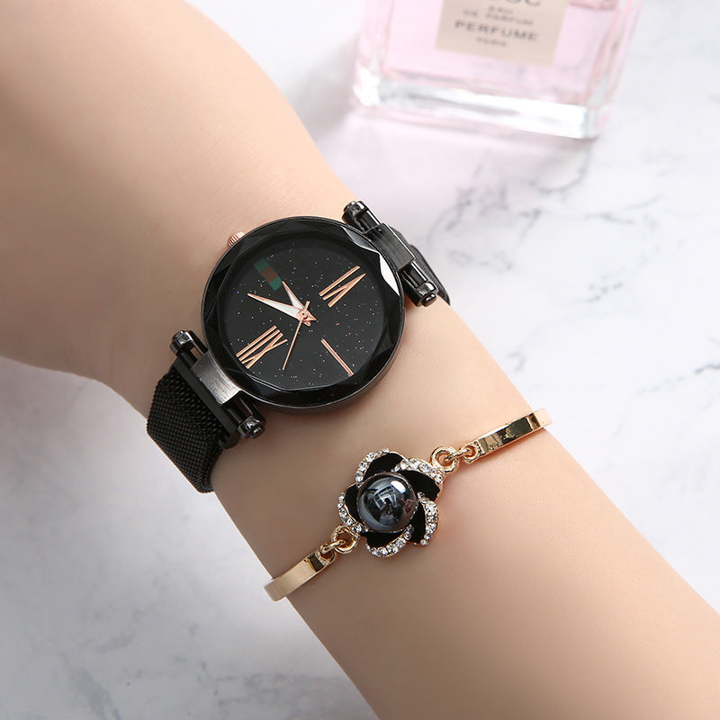 Ensemble de cinq montres coréennes, style simple et tendance