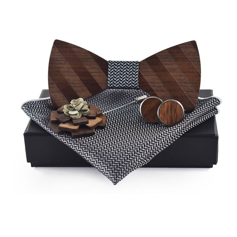Ensemble nœud papillon, pochette, écharpe, boutons de manchette et broche