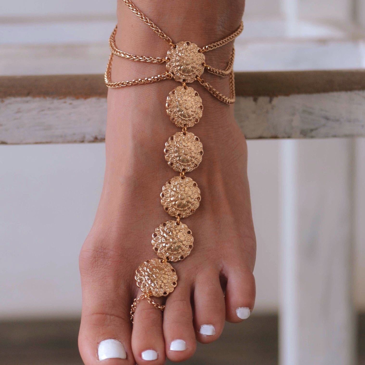 Bohemian Retro Ethnic Style Carved Flower Plate Women'S Anklet
