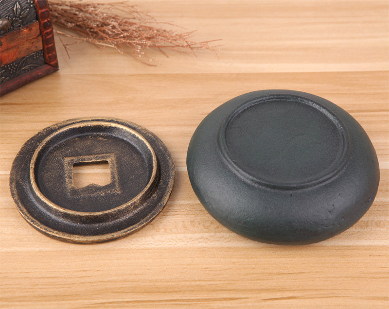 Retro Creative Personality Ashtray With Lid