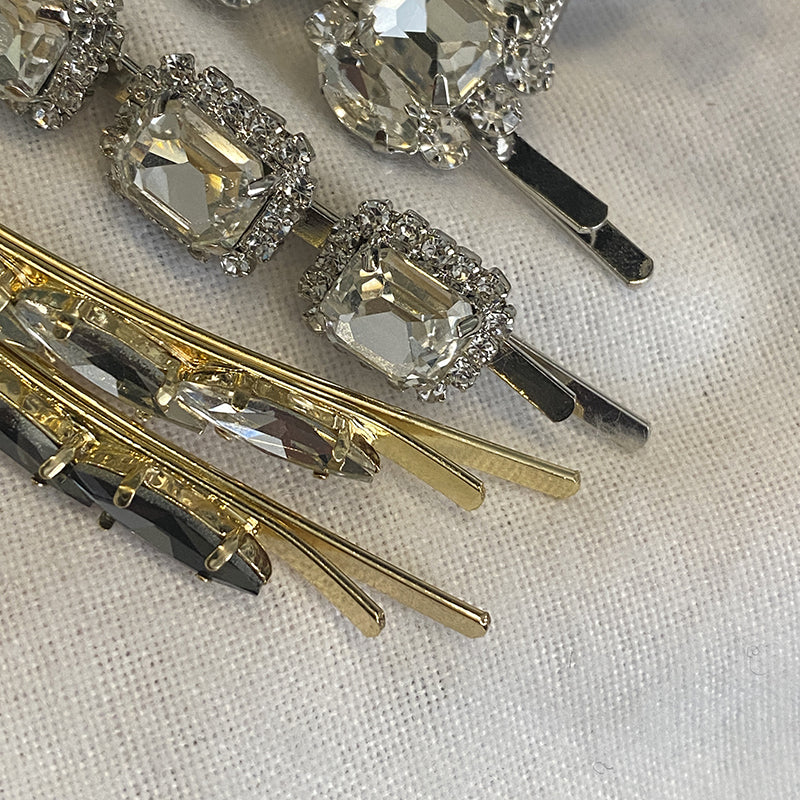 Pince à cheveux latérale sertie de strass