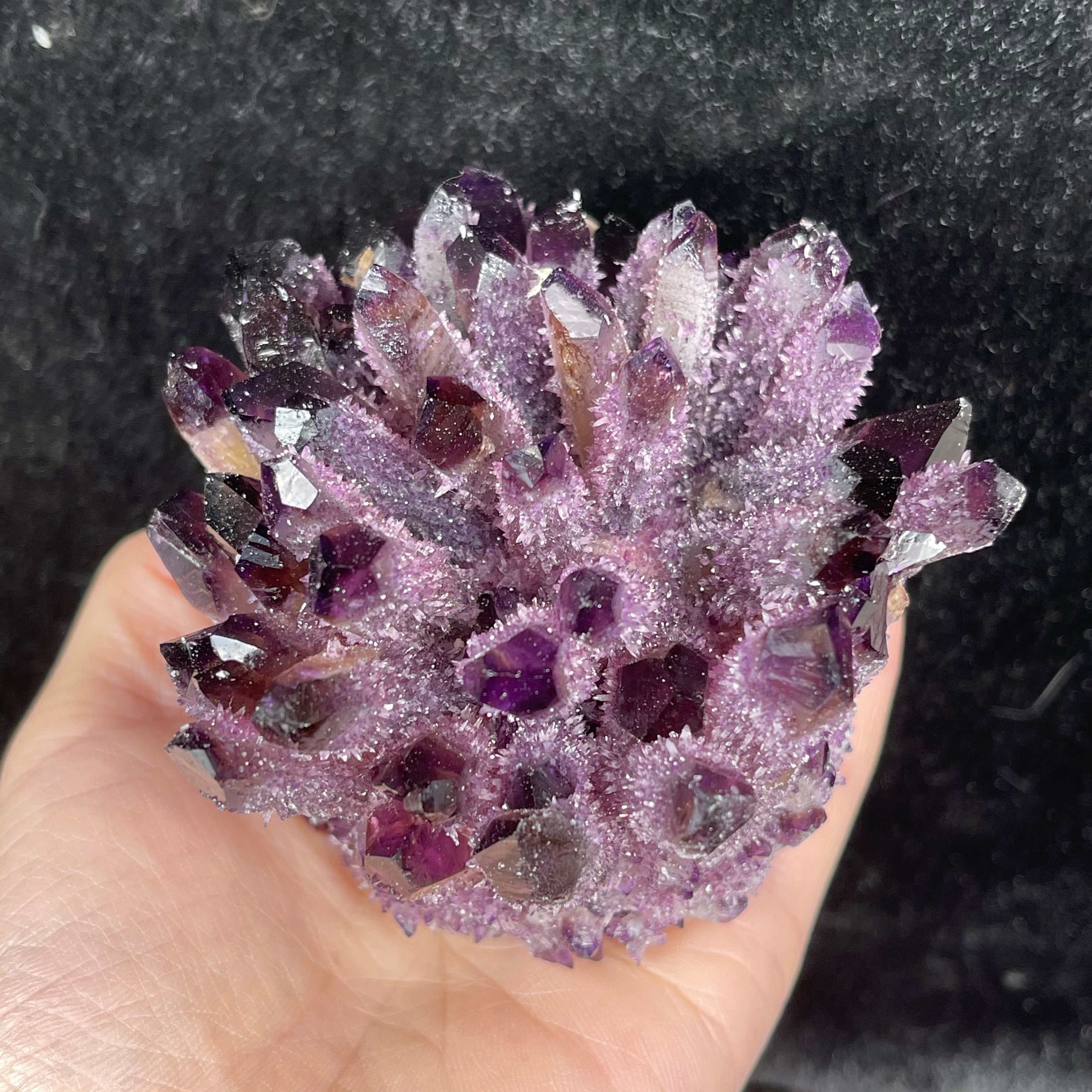 Fashion Natural Amethyst Power Stone Mineral Ornaments