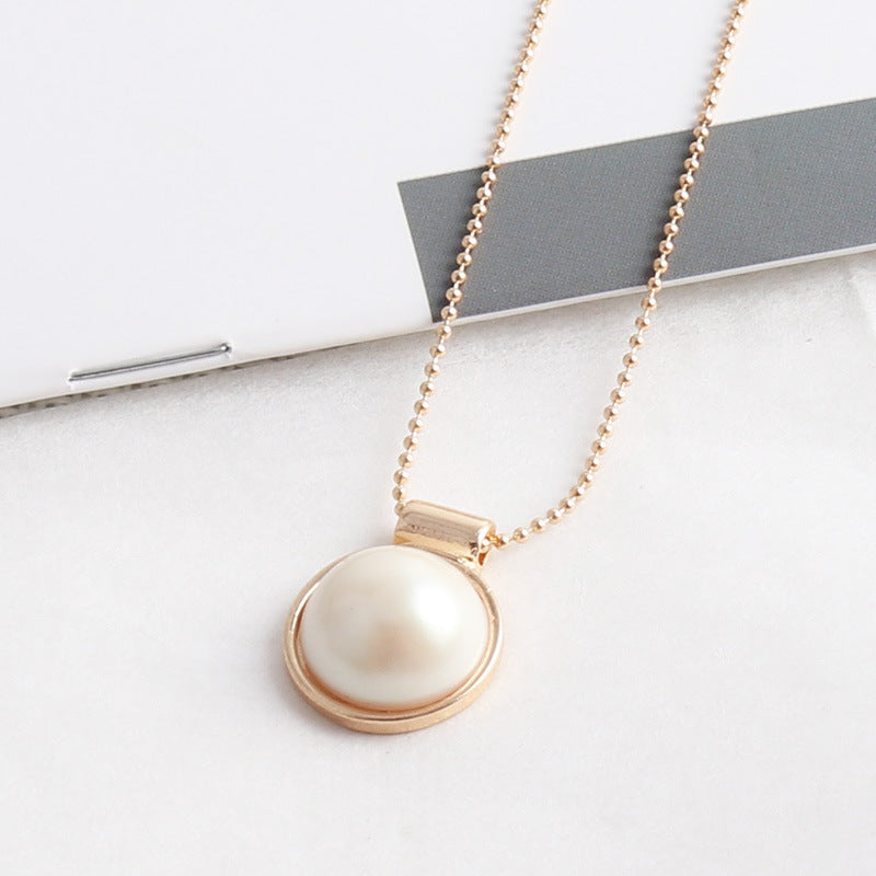 Short wild necklace
