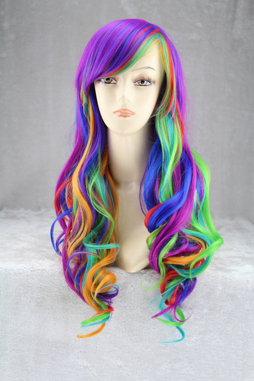 Coiffure dégradée arc-en-ciel colorée