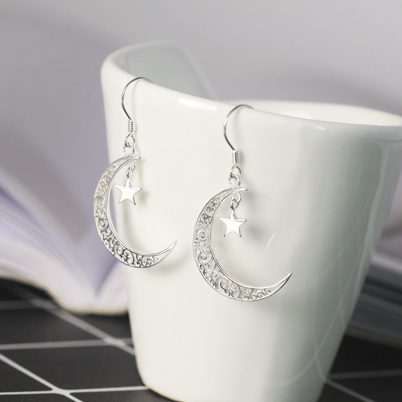 Hollow Xingyue Earrings