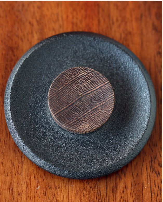 Tasse de bureau en céramique avec poignée en bois et couvercle pour filtrer et séparer le thé en poterie brute