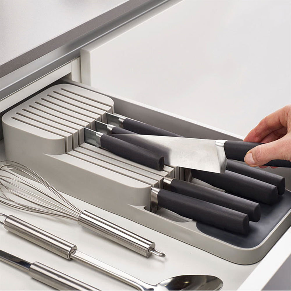Separate storage box for soup spoon and fork