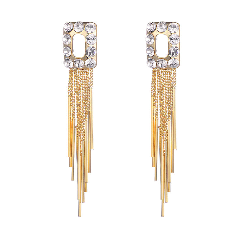 Boucles d'oreilles exagérées de personnalité, les tendances de la mode sont irrégulières