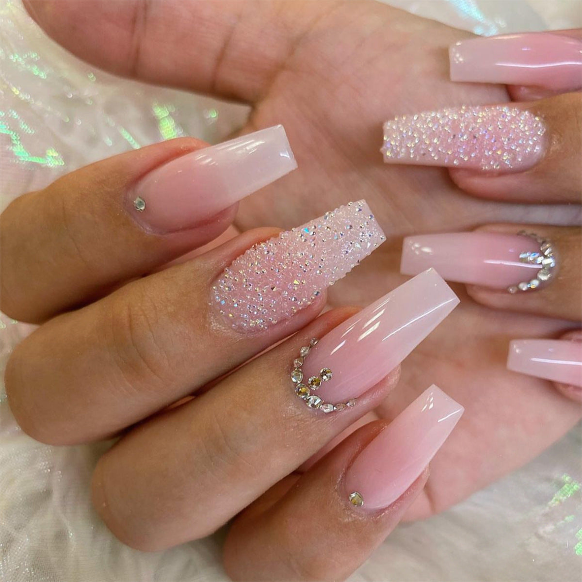 Porter des strass dégradés pour ongles de beauté, patch d'ongle français, européen et américain