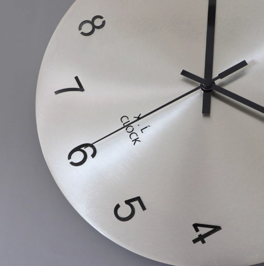 Modern Minimalist Metal Living Room Wall Clock