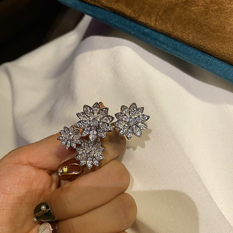 Exaggerated Flower Ring Personality Minority Men And Women