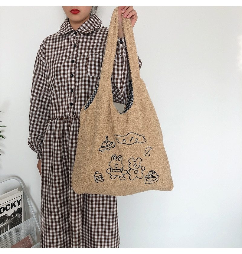 Plush Embroidery Large Capacity Leisure Shopping Bag