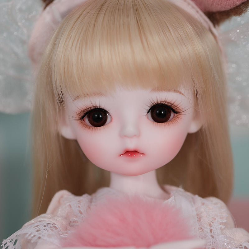 Girl bjd doll