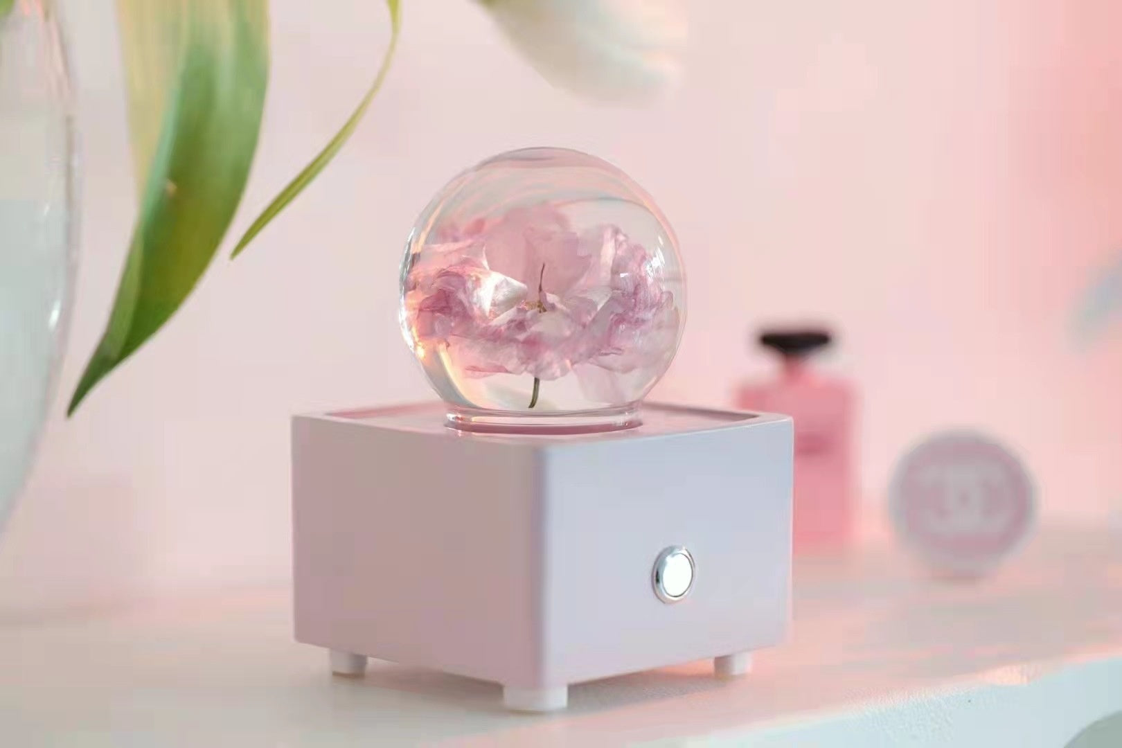 Haut-parleur Bluetooth Boule de Cristal en Résine Fleur de Cerisier
