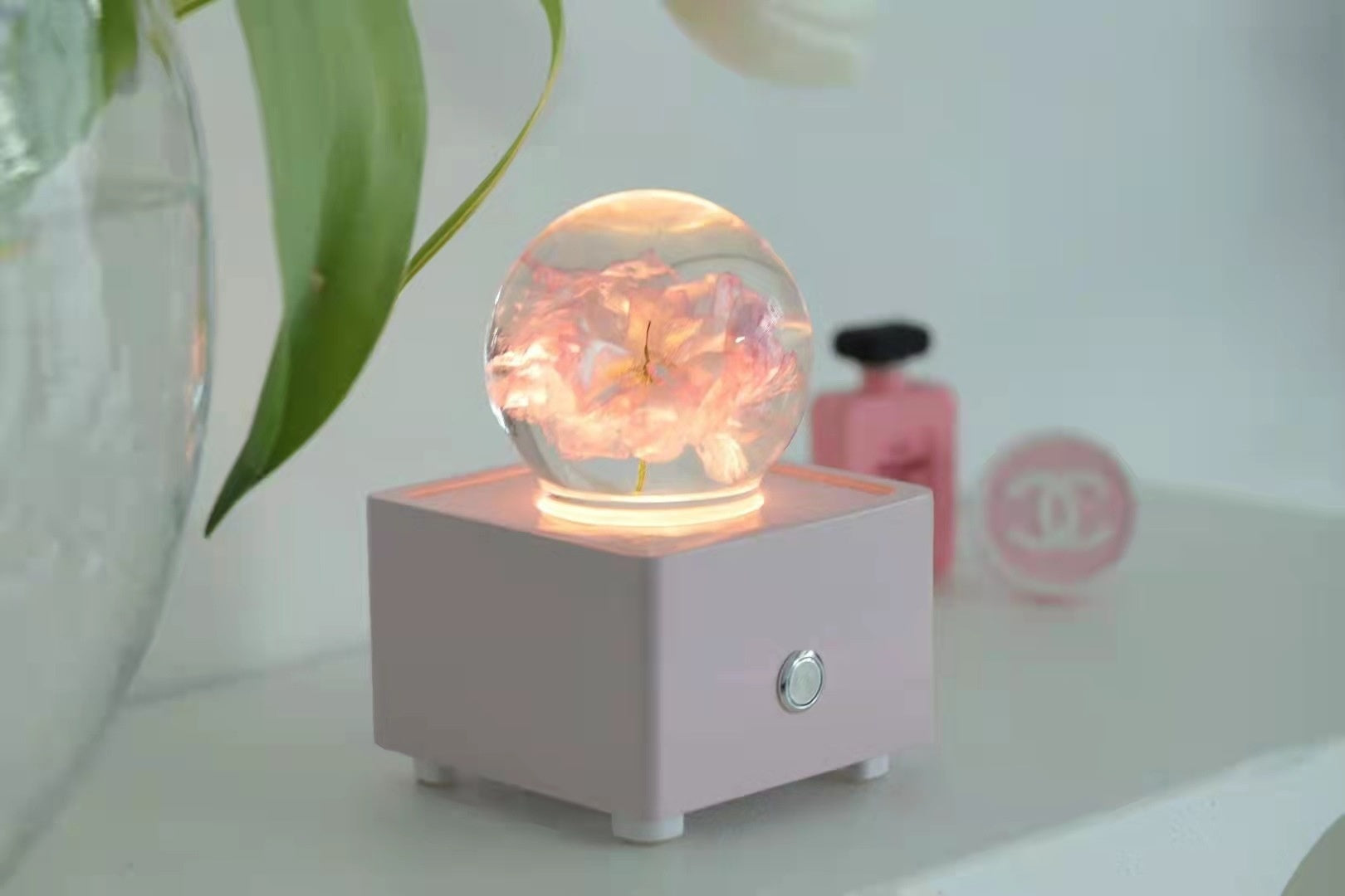 Haut-parleur Bluetooth Boule de Cristal en Résine Fleur de Cerisier