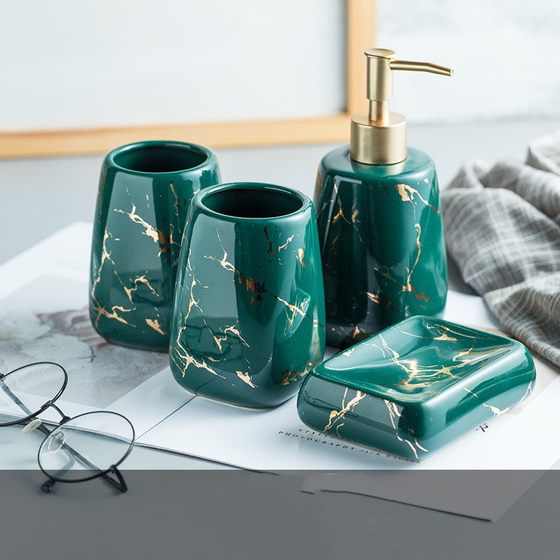 Set de toilette pour salle de bain