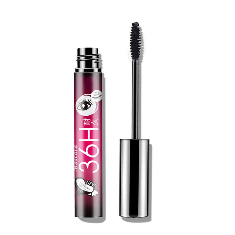Mascara 4D courbant résistant à l'eau et à la transpiration