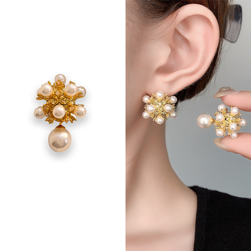 Boucles d'oreilles clous pissenlit perle — design d'intérêt spécial