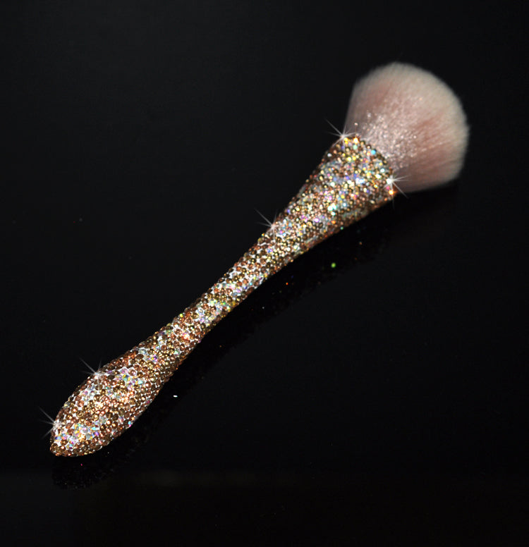 Ensemble de pinceaux de maquillage et gobelet incrustés de diamants
