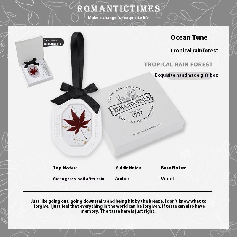 Fashion Personalized Car Aromatherapy Sheet Pendant