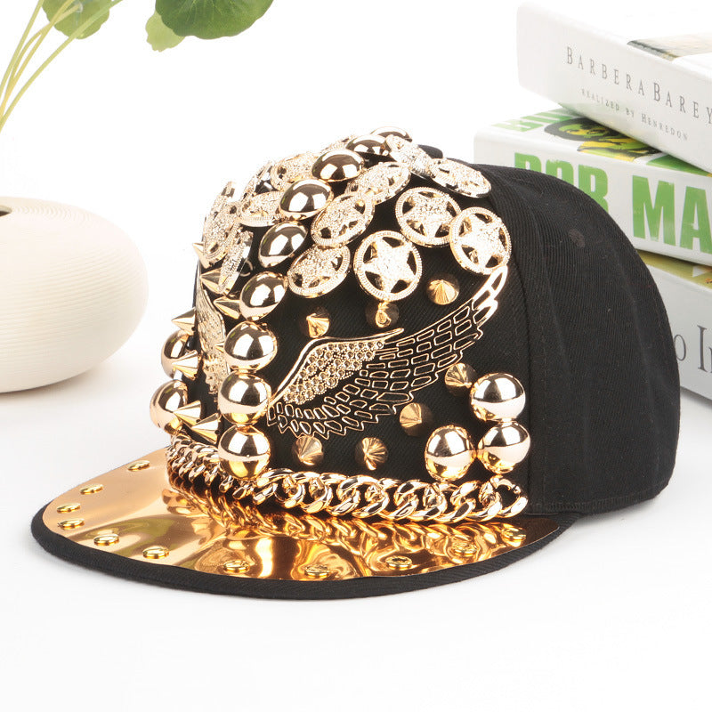 Casquette de baseball à ailes cloutées