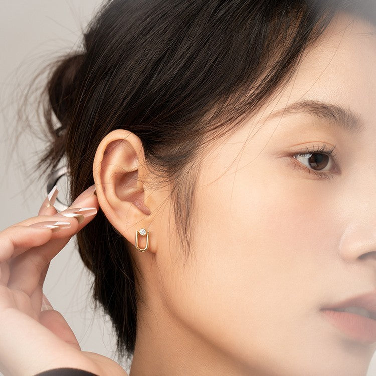 Boucles d'oreilles pendantes en forme de U avec diamant unique pour femme