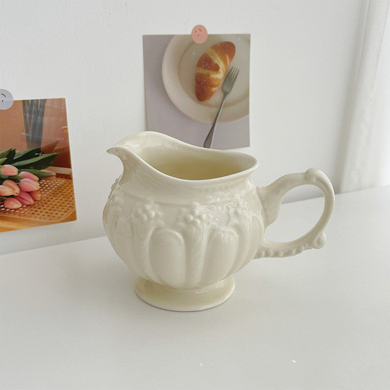 Luxurious And Exquisite Retro Embossed Ceramic Afternoon Tea Cup