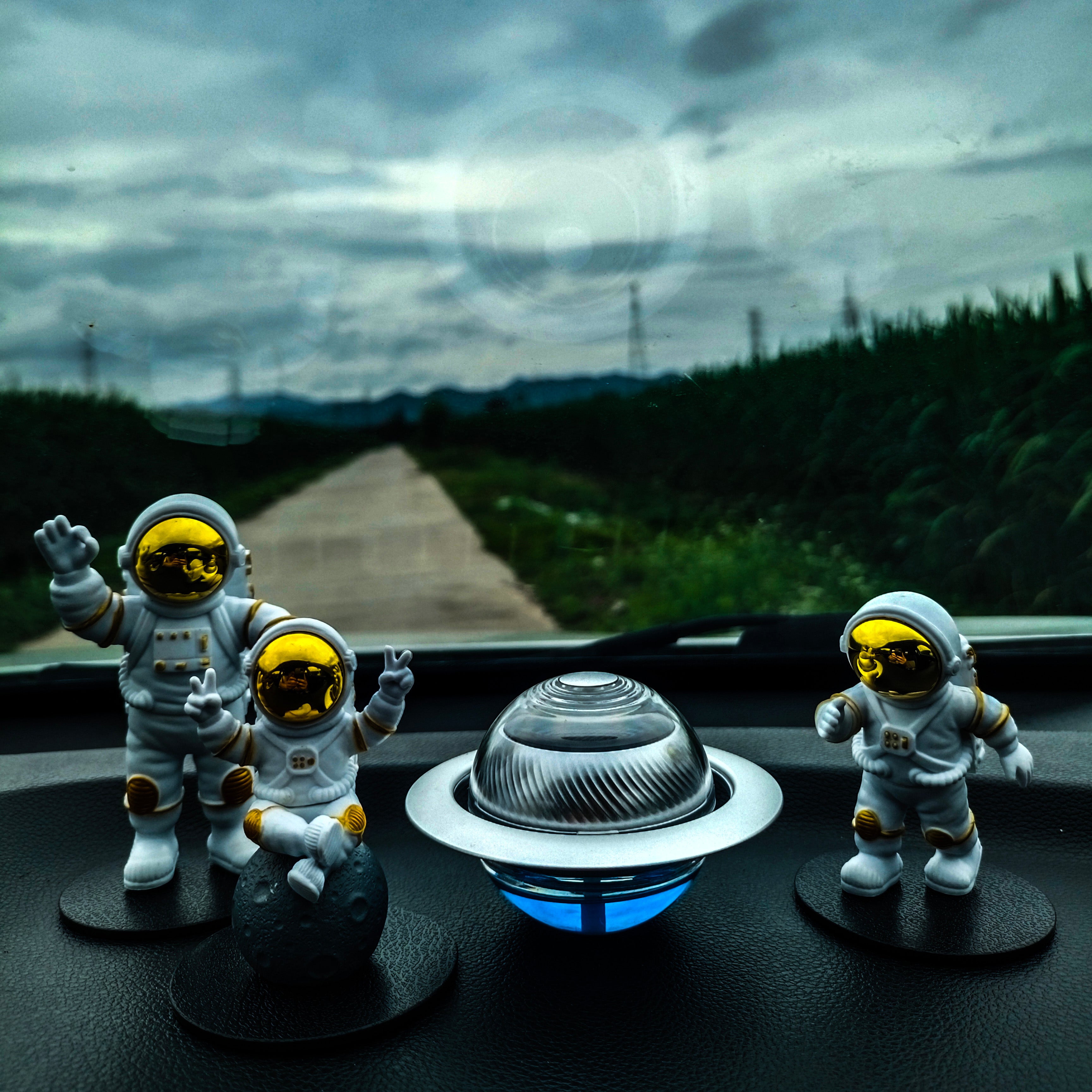 Ornement de voiture solaire Astronaute Planète Parfum