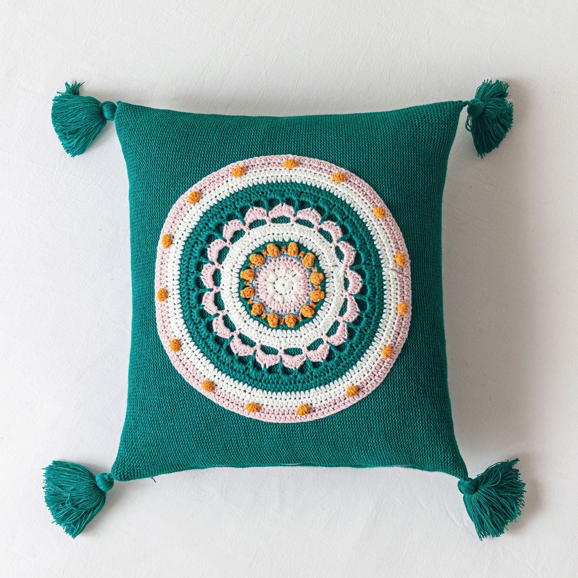 Housse de coussin tricotée à pompons pour canapé