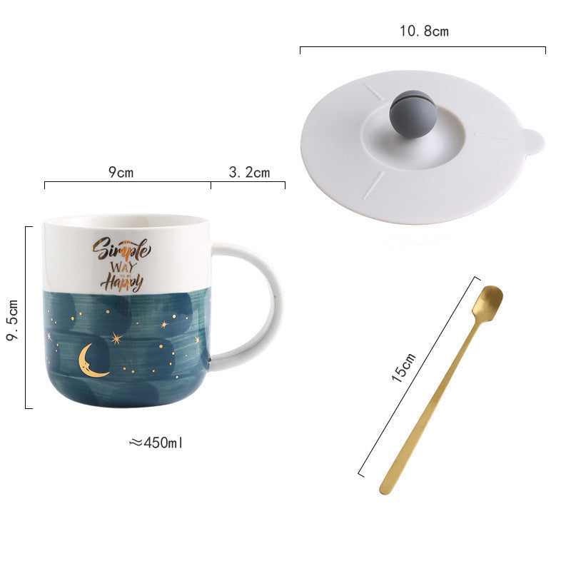 Tasse en céramique « Ciel étoilé » avec de l'eau pour la préparation du thé