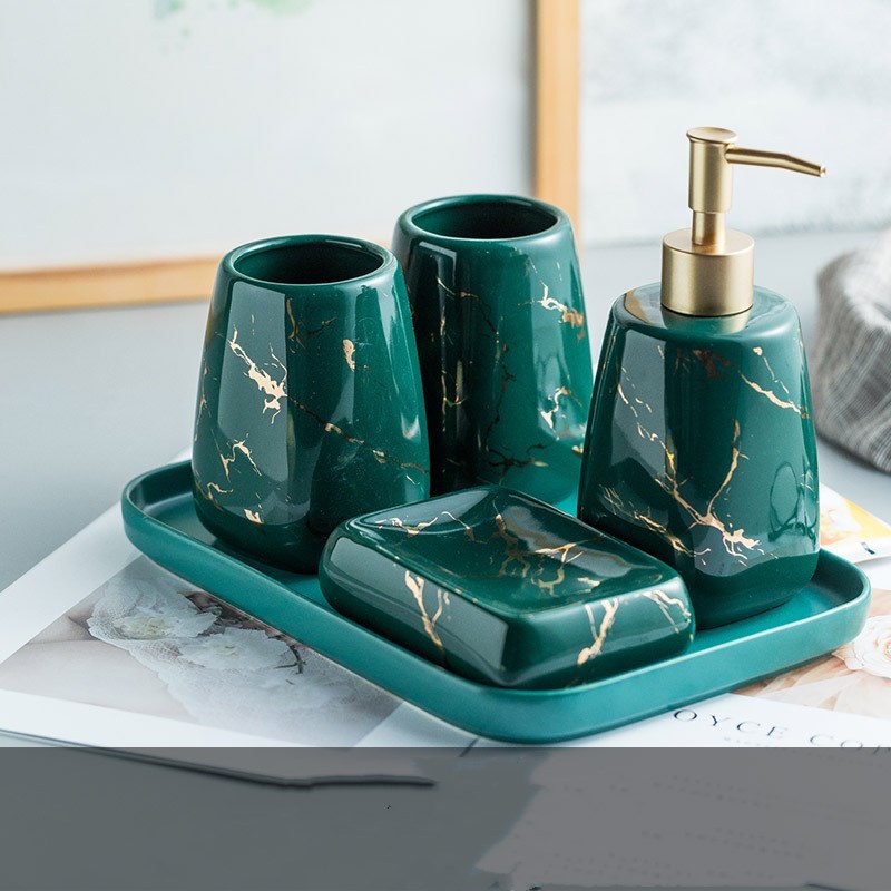 Set de toilette pour salle de bain