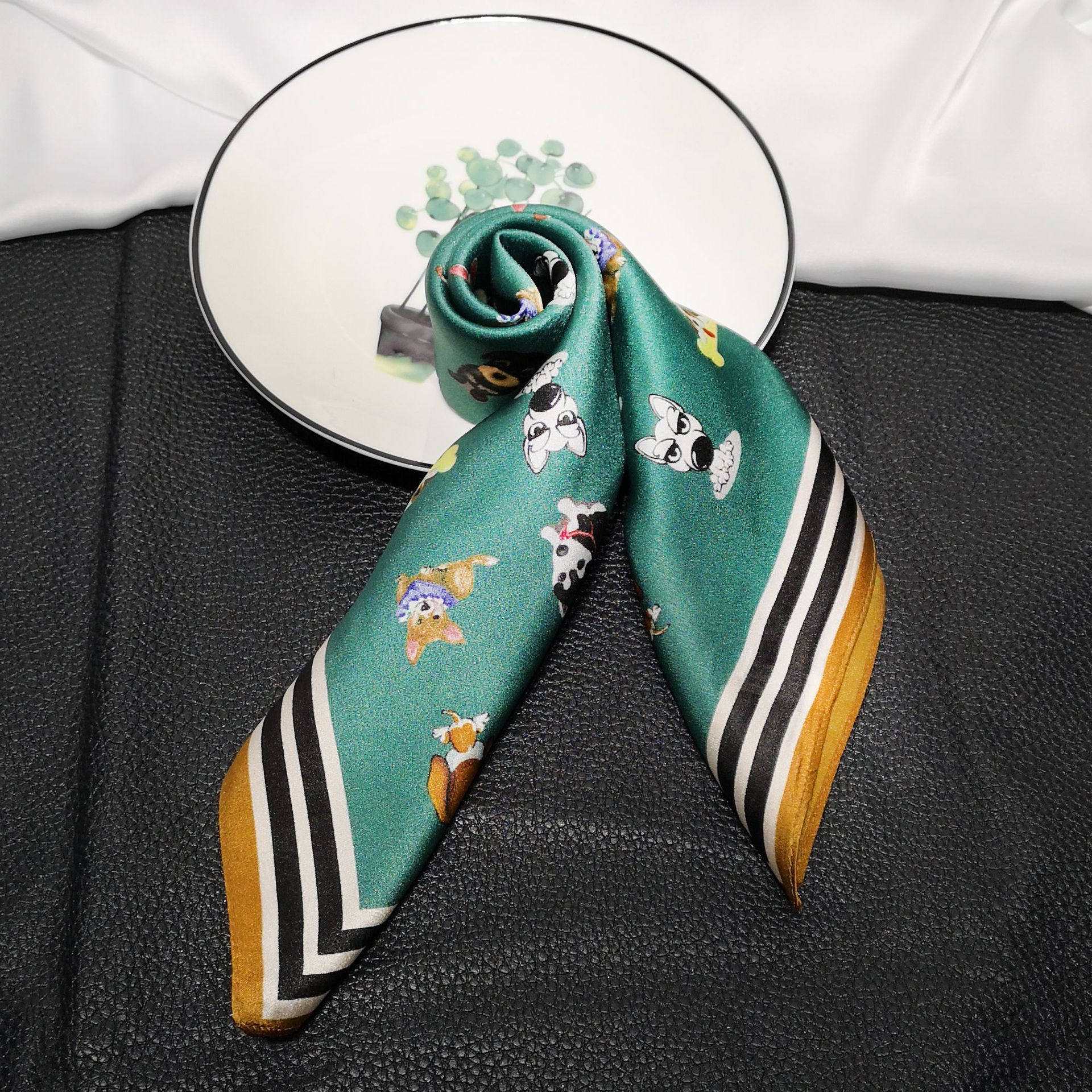 Petite écharpe-bandana femme pour le cou