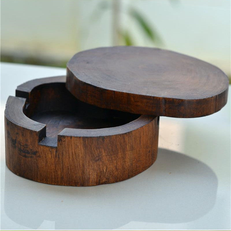 Characteristic Solid Wood Ashtray Personality With Cover