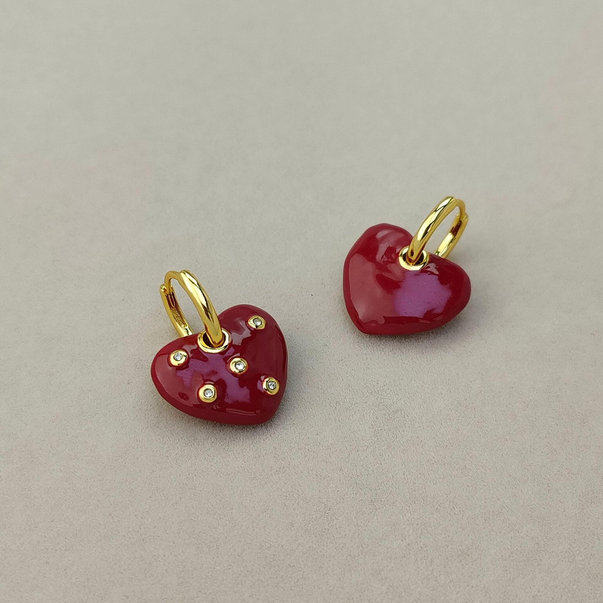 Light Luxury Temperament Niche Irregular Twisted Texture Earrings